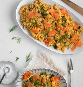 Fusilli met prei en gerookte zalm