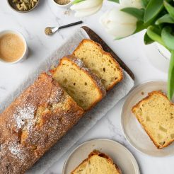 Kardemomcake met peer