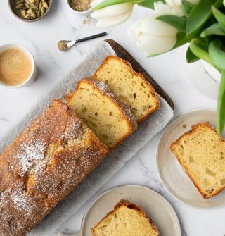 Kardemomcake met peer