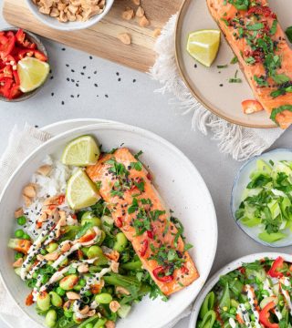Oosterse zalm met rijstsalade